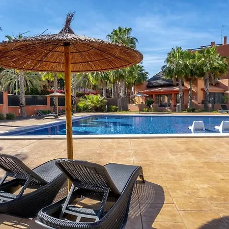 Modern 2 Bed With Com Pool Vm31
