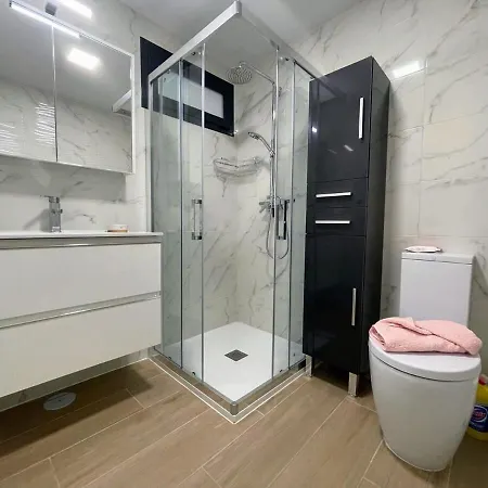 Modern 2 Bed With Com Pool Vm31 * Οριουέλα
