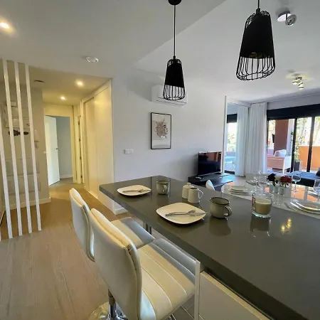 Διαμέρισμα Modern 2 Bed With Com Pool Vm31 *