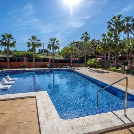 Modern 2 Bed With Com Pool Vm31