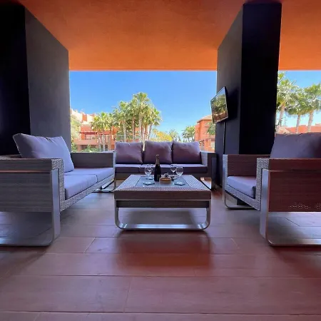 Modern 2 Bed With Com Pool Vm31